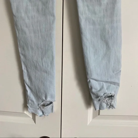 American Eagle Light-wash Ripped Jeans - Picture 8 of 12